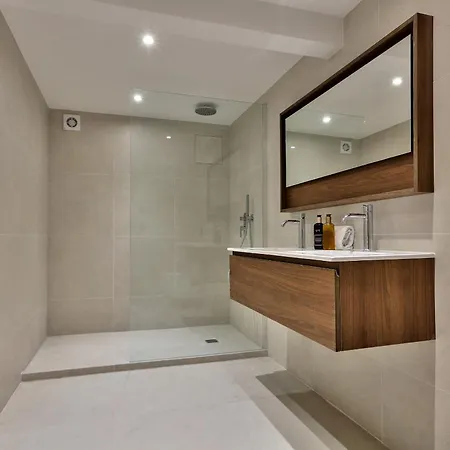 Urbanflat 139 - Beautiful Large Flat In Saint-germain * Paris